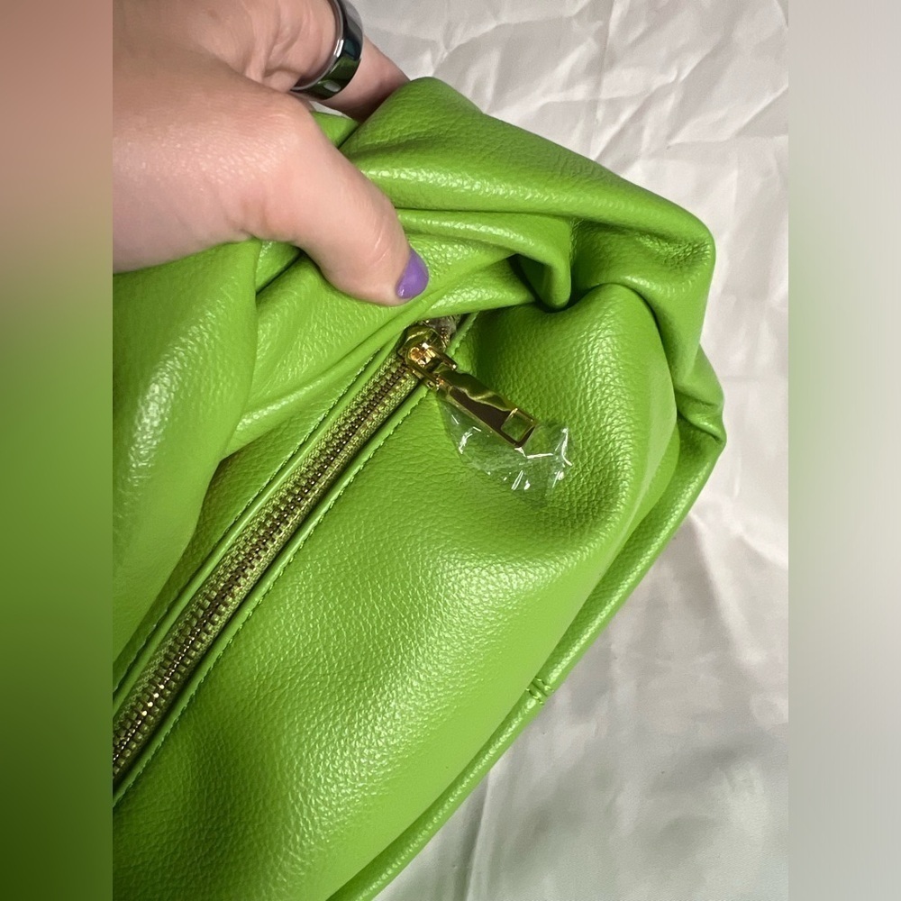 Urban Expressions Zoelle Citron Green Braided Handle Crossbody Purse - Picture 8 of 16